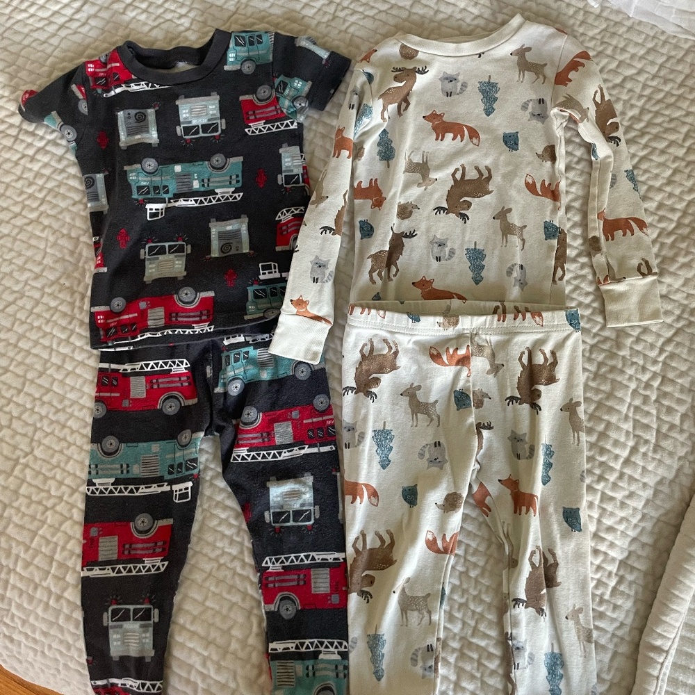 2 SETS OF TODDLER BOY SIZE 2T PJ'S